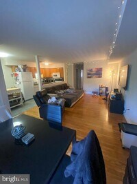 Building Photo - 5954 Henry Ave