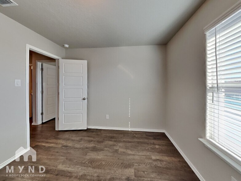 Building Photo - 4003 Turning Pine Edge
