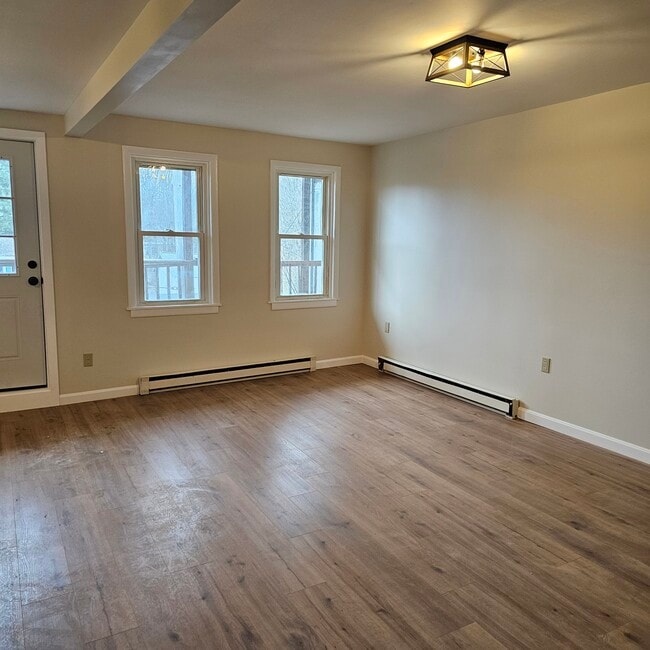 Building Photo - 43 W Main St