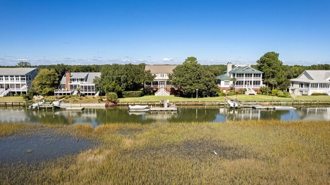 Building Photo - 3482 Luvan Blvd