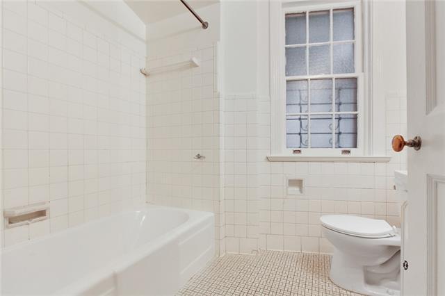 Building Photo - 5406 St Charles Ave