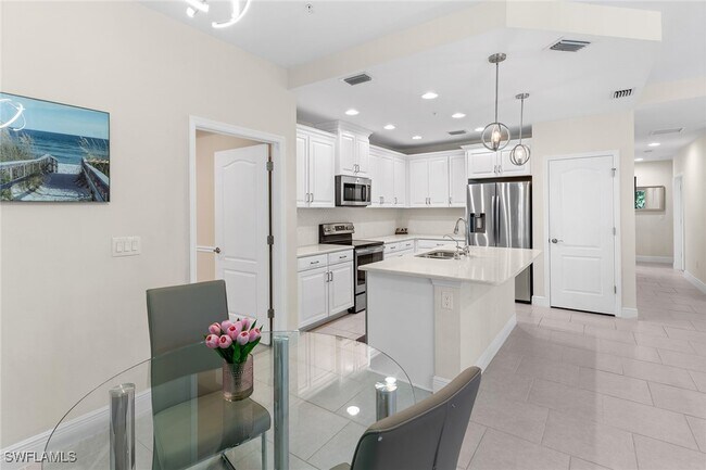 Building Photo - 2343 Sheen Ln