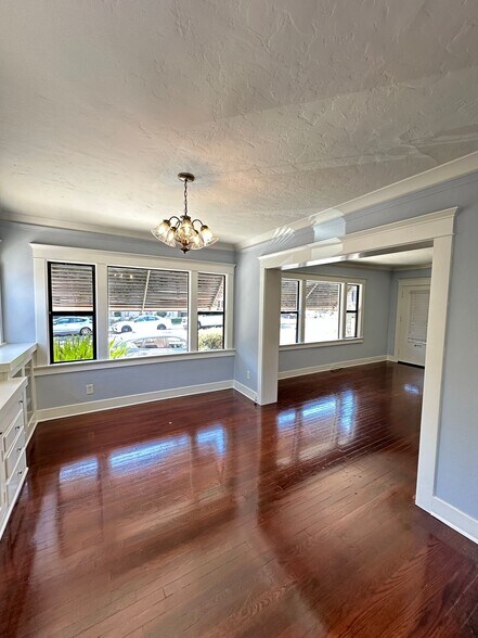 Building Photo - 548 Magnolia Ave
