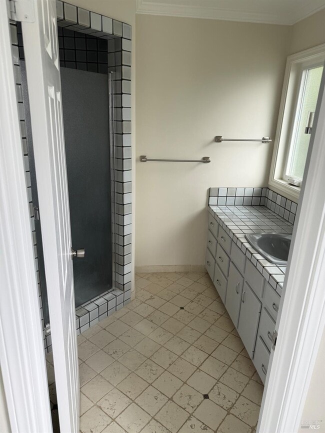 Building Photo - 16 Harbor View Ct