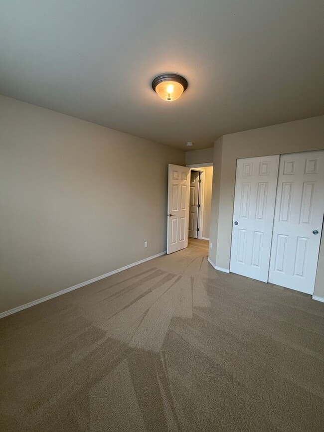 Building Photo - 7125 Axis St SE