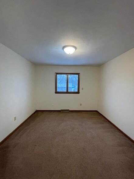 Building Photo - 2107 Judson Ct