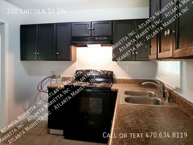 Building Photo - 310 Lincoln St SW