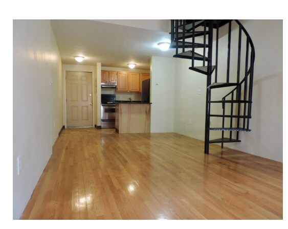 Building Photo - 369 Dorchester St