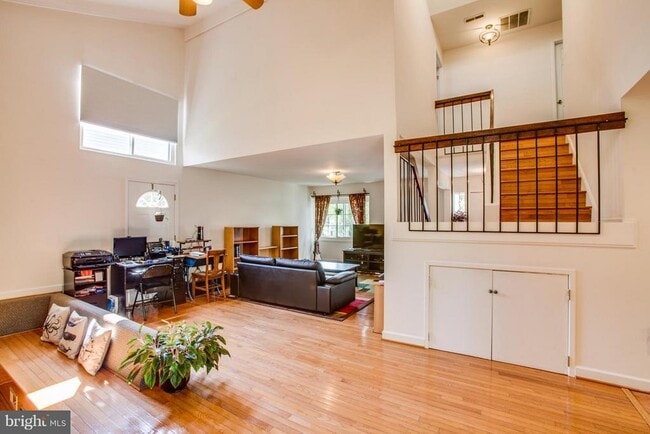 Building Photo - 10108 Quayle Ct