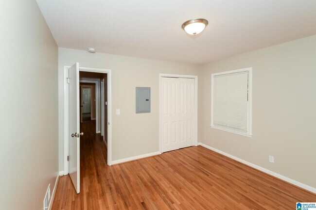 Building Photo - 2740 5th St NE
