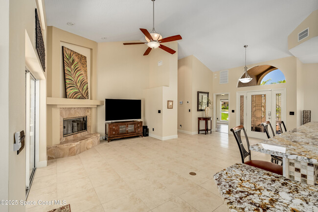 Building Photo - 3789 Peacock Dr