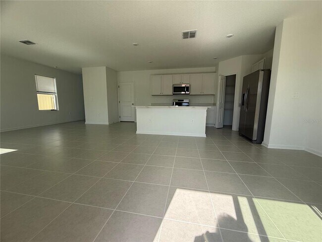 Building Photo - 1926 Sarah St