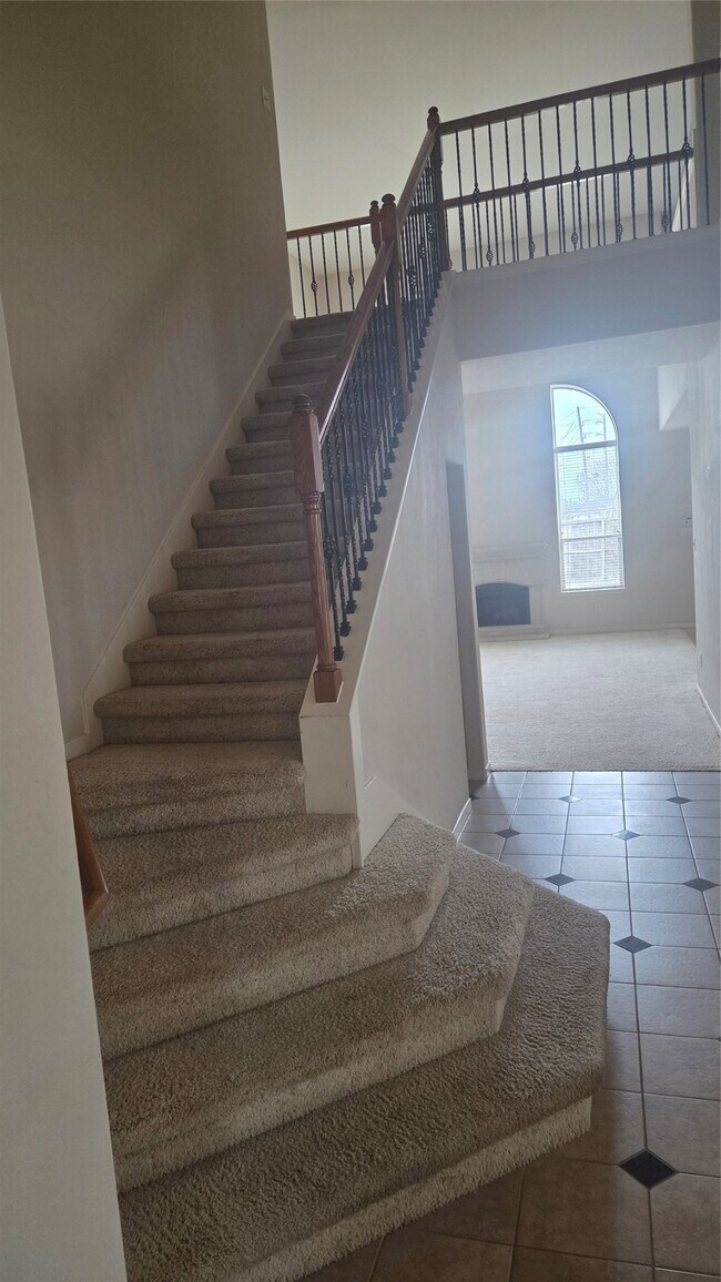 Building Photo - 2103 Trinity Manor Ln