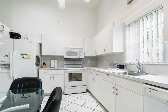 Building Photo - 3852 Wendy Anne Cir