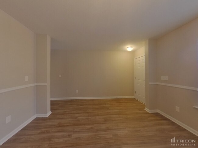 Building Photo - 172 Forest Glade Rd
