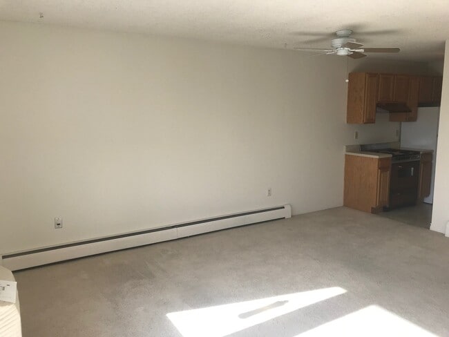 Building Photo - Top Floor South Facing One Bedroom Condo In North Boulder!  Perfect Location!