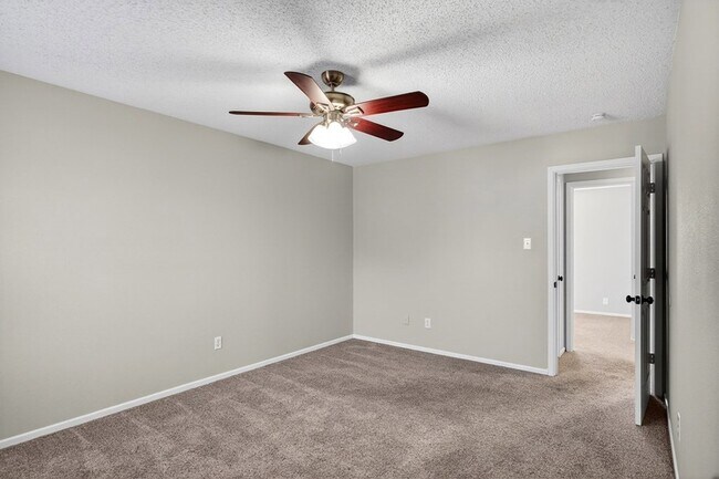 Building Photo - 3222 Preston Dr