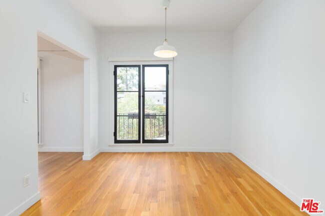 Building Photo - 900 Orange Grove Ave