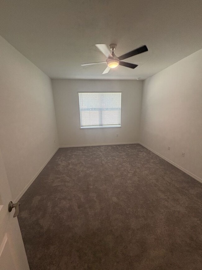 Building Photo - New construction!!