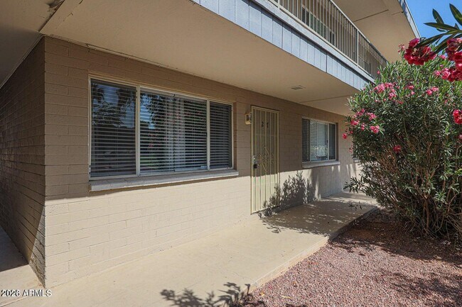 Building Photo - 1111 E Turney Ave