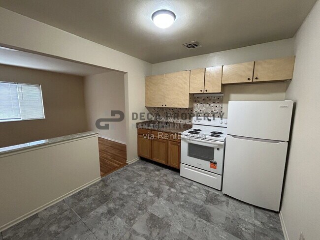 Building Photo - 5252 Bischoff Ave