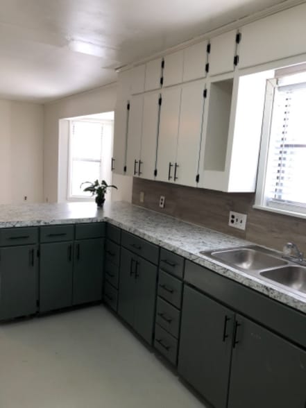 Building Photo - 386 AR-286