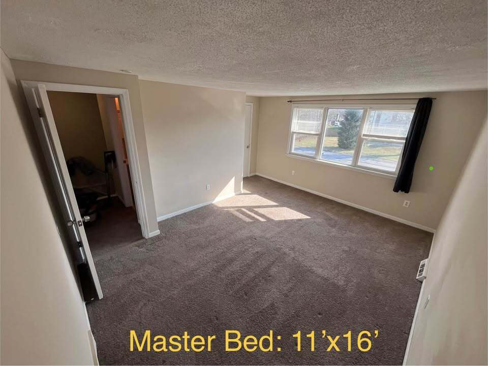 Building Photo - 5757 Glendale Dr