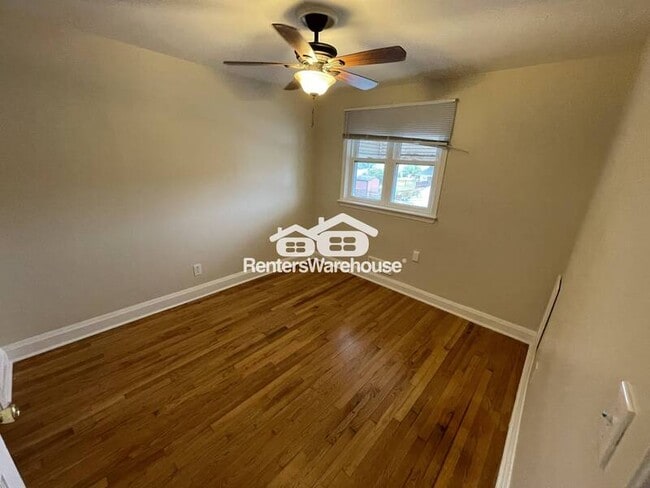 Building Photo - 2363 Searles Rd