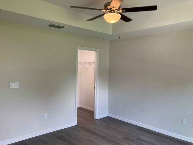 Building Photo - Beautiful 3BR/2BA Summerfield Home! NO APPLICATION FEE!