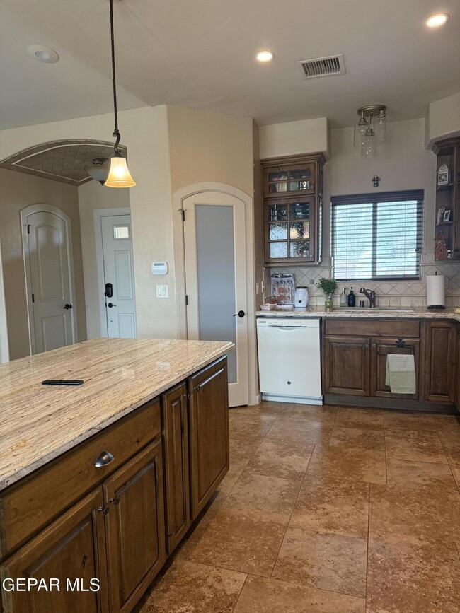 Building Photo - 5936 Anapaula Dr