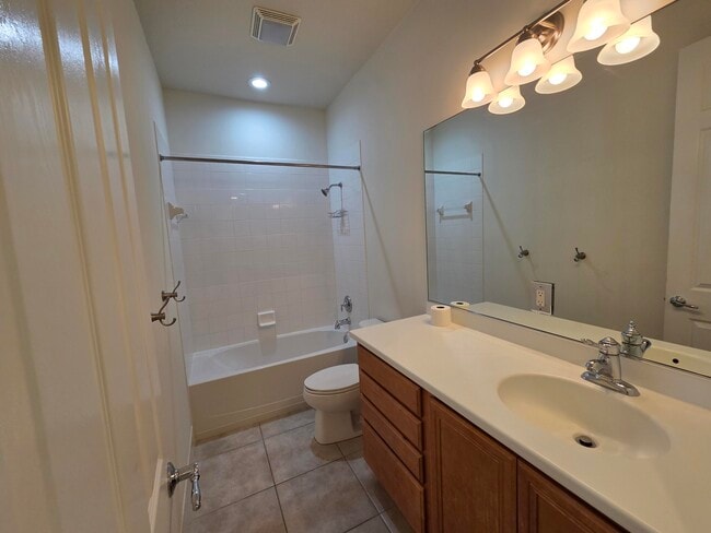 Building Photo - 1411 N Jeaga Dr