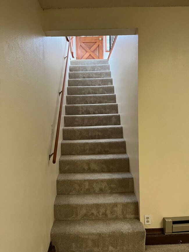 Building Photo - Mid-Mod on Missoula- Single Story!