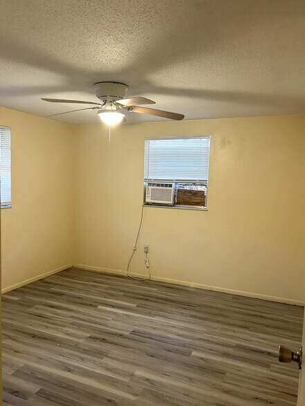 Building Photo - 8125 Cass Rd