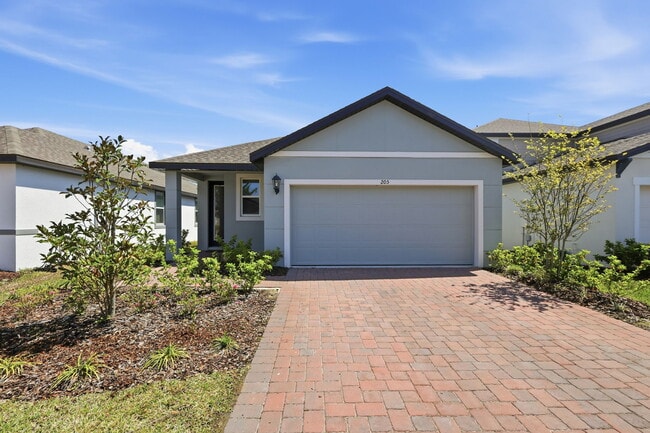 Building Photo - 205 Links Ter Blvd