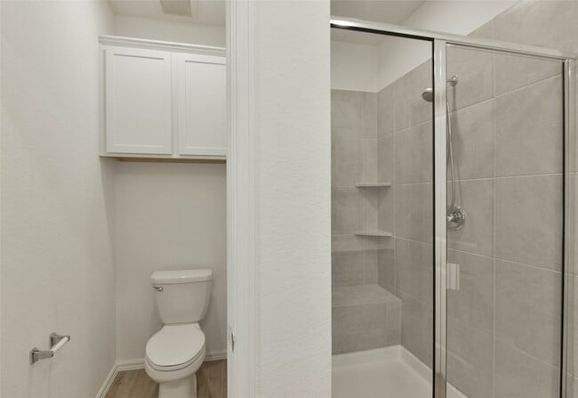 Building Photo - 1935 Barrett Gables Dr