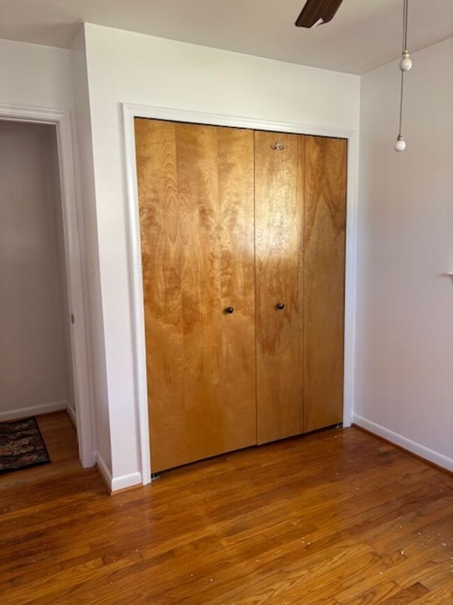 Building Photo - 3 BED, 1.5 BATH IN DOWNTOWN PLYMOUTH