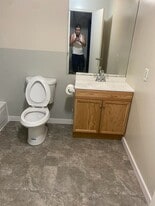 Building Photo - 648 Palisades Dr