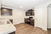Building Photo - 500 Woodhouse Wy