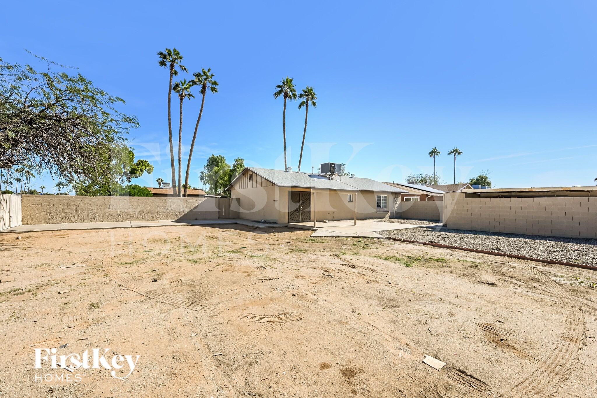 Building Photo - 15250 N 32nd Dr