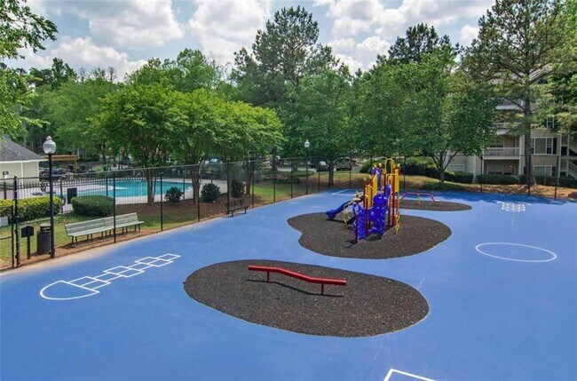 Building Photo - 9200 Roberts Dr