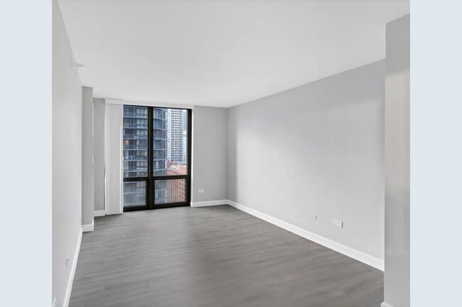Building Photo - 2 E Erie St