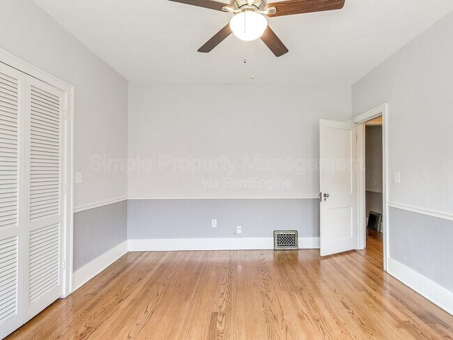 Building Photo - 2005 NW 18th St