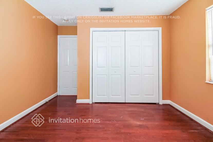 Building Photo - 765 Ryanwood Dr