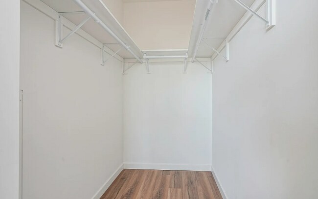 Building Photo - 1301 Bainbridge St