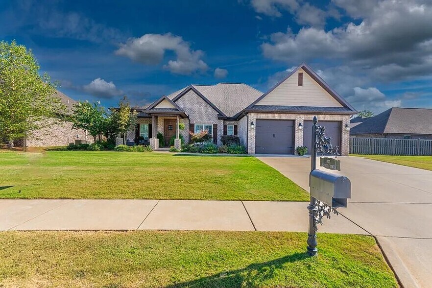 Building Photo - 127 Ashbey Cir