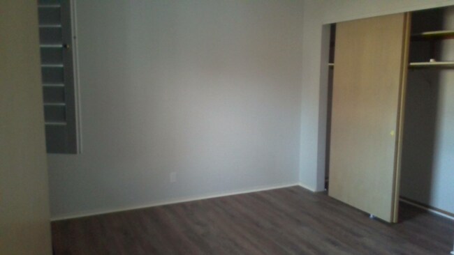 Building Photo - 9663 Yorkshire Estates Dr