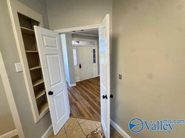 Building Photo - 492 SW Sussex Dr