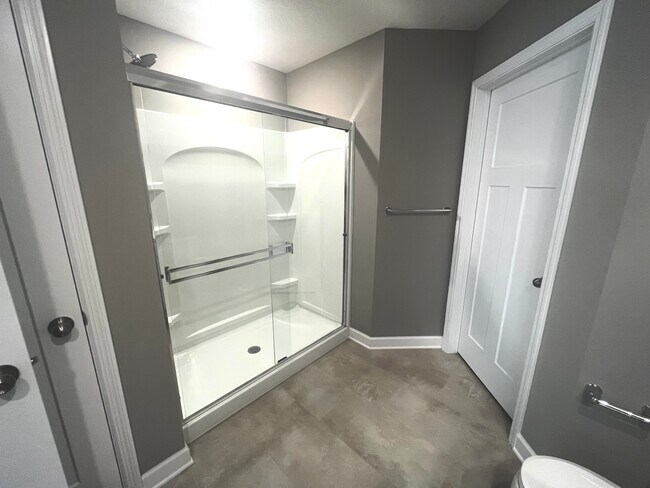 Building Photo - 9662 Canter Ct
