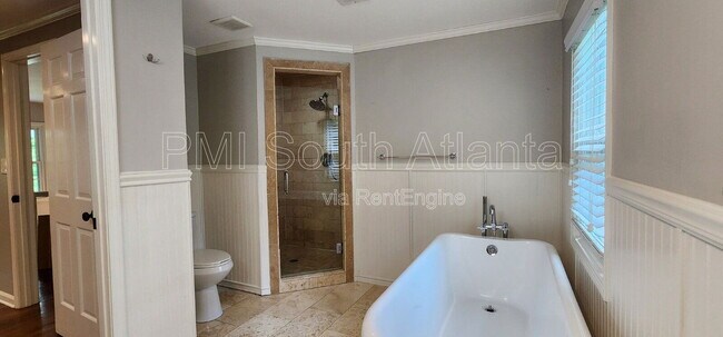 Building Photo - 40 Pheasant Dr SE