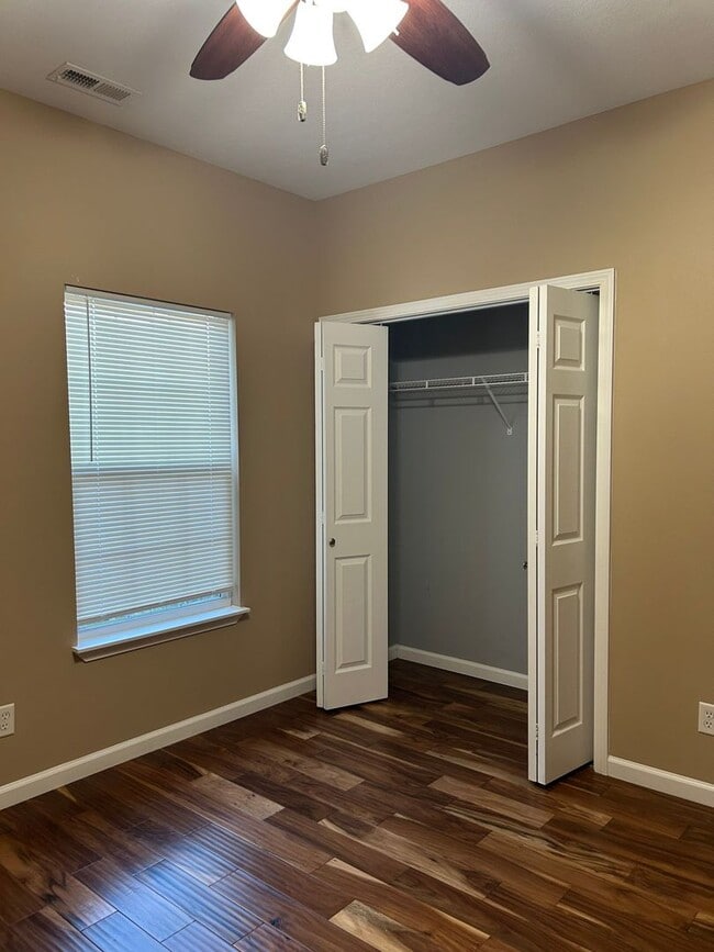 Building Photo - 3051 Bluster Ct